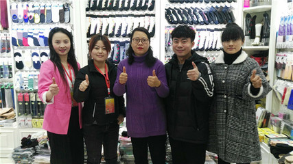 浙江蝴蝶花針紡織品 舞動時尚，盡在“舞蝶”牌襪品